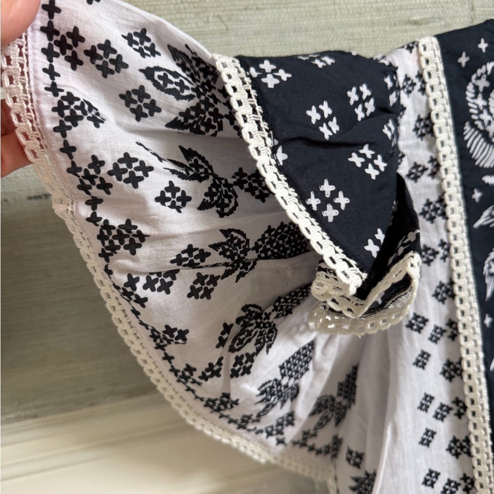 NWT new small Anthropologie x farm Rio printed flutter sleeve top black white - Picture 6 of 16